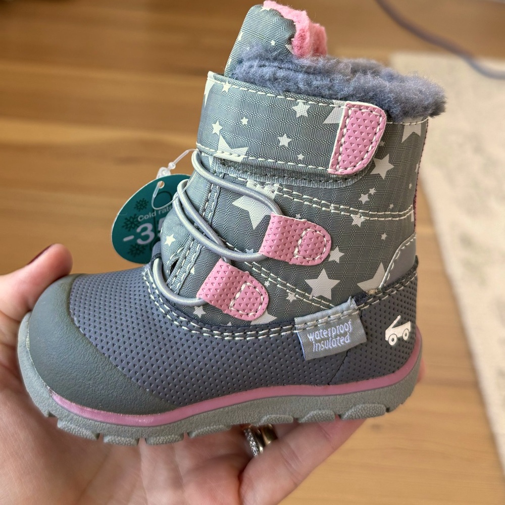 New in box - See kai run Gilman boots size 4T (EU 20)